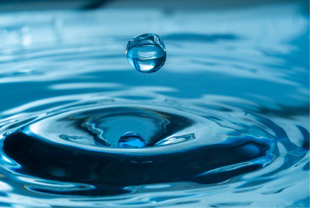 10 Facts About Water • Secrets And Riddles