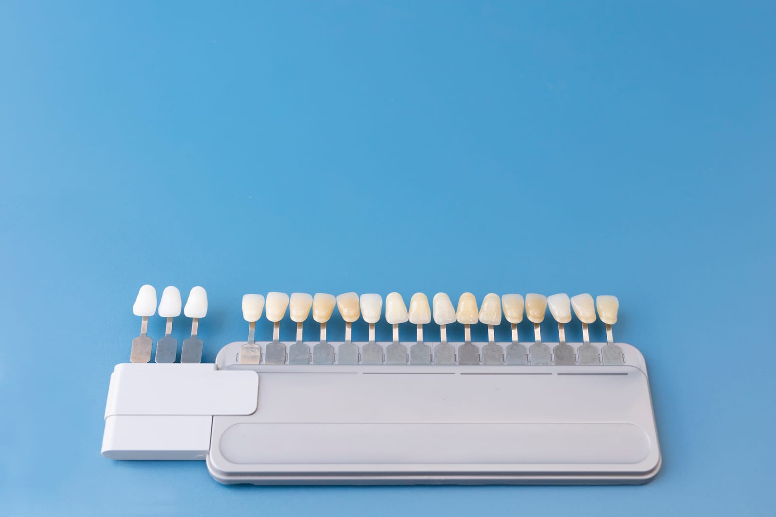 Decoding Teeth Shades And Whitening Techniques| WeWhiten