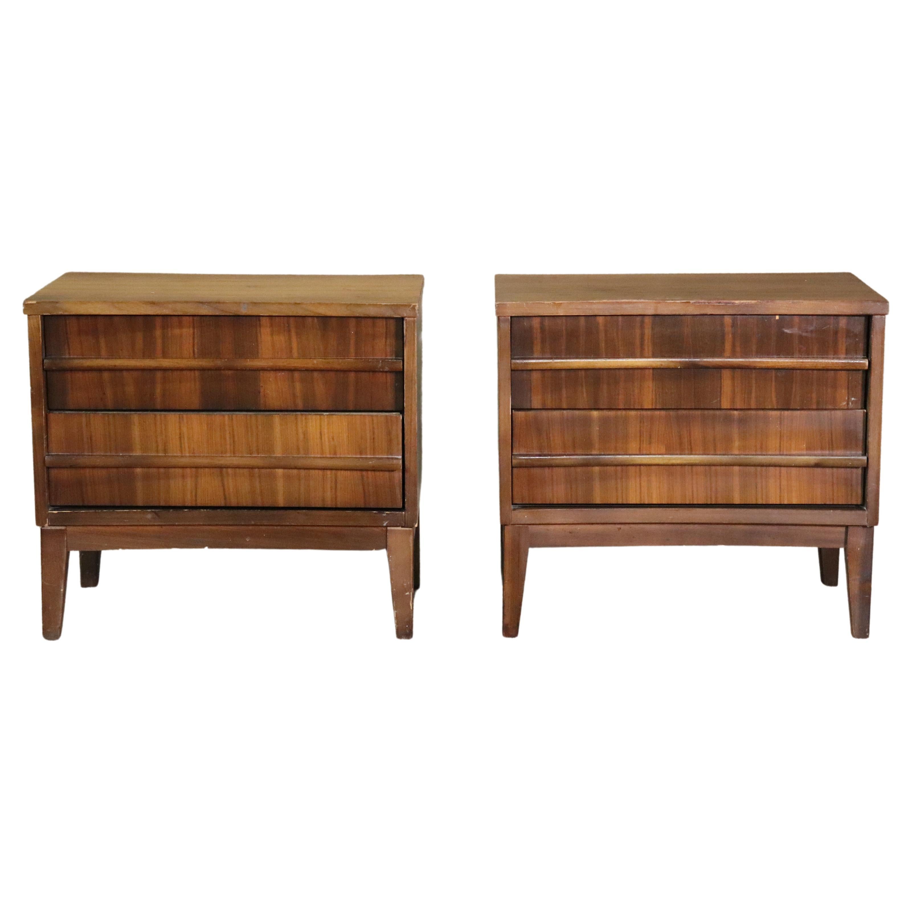 Mid-Century Bedside Tables For Sale at 1stDibs
