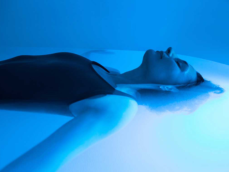 Floating Info – AntiQua and Qook
