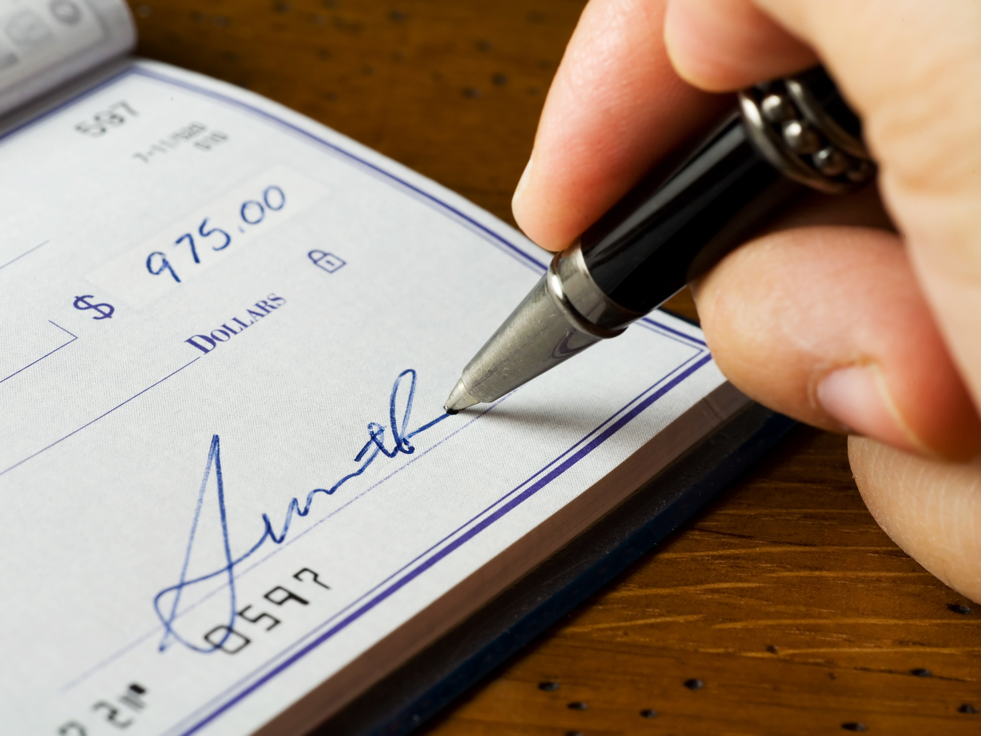 When To Use Checks And How To Use Them Safely - European Capitals Of Culture