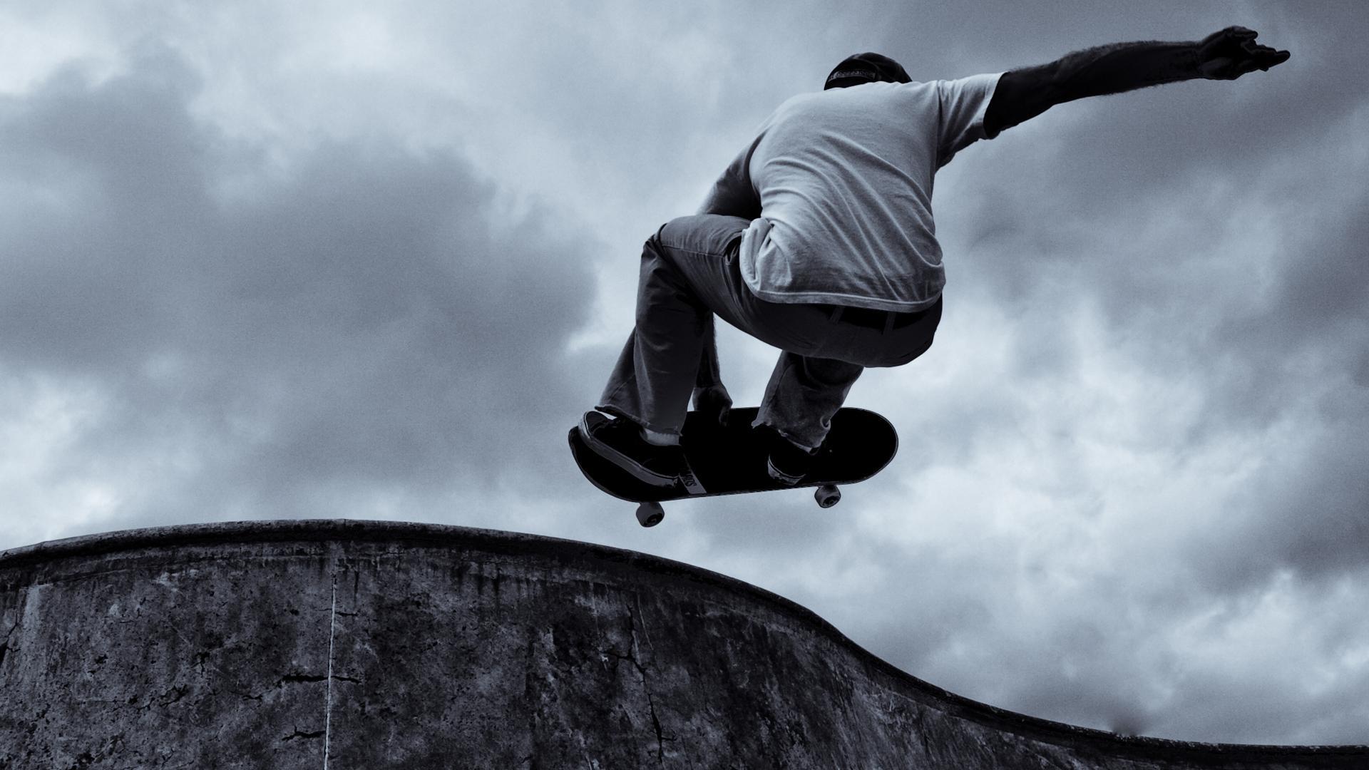 6 Super Easy Skateboard Tricks For Beginners | Playo | Playo