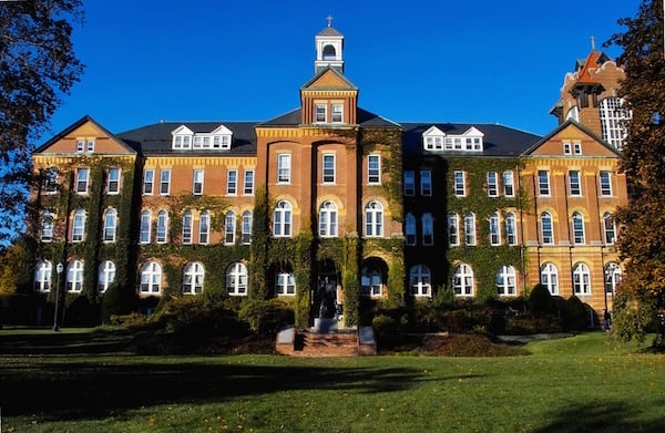 What Do Colleges Look For in Admissions? Why Are the SAT/ACT Important?