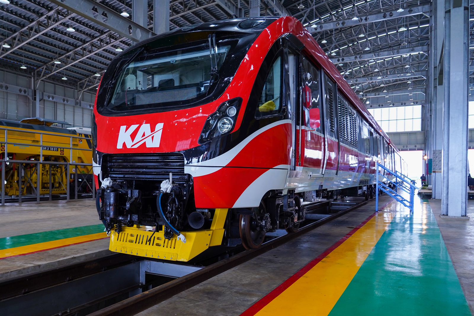 Presiden RI Joko Widodo Resmikan Kereta Api Makassar-Parepare - BriliaNews.com