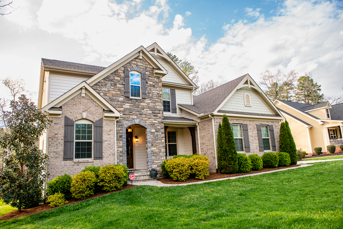 Year Round Home Maintenance Checklist: Your Key to a Happy Home!
