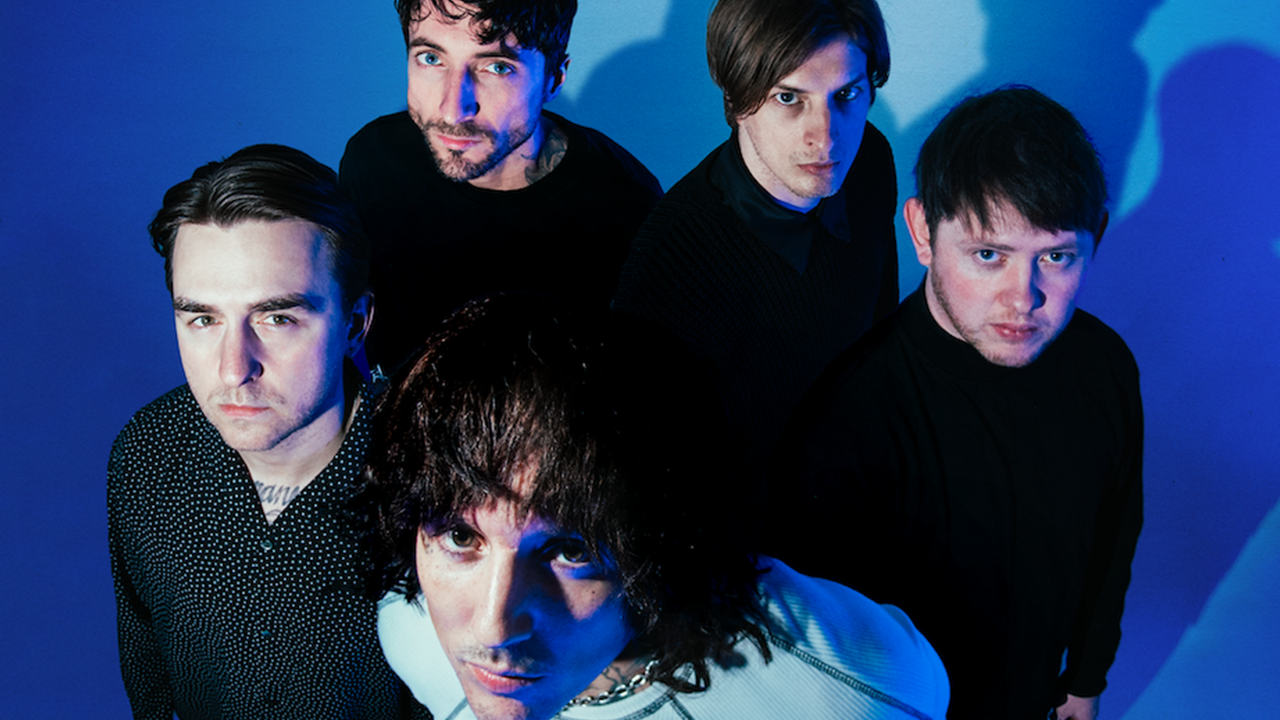 BRING ME THE HORIZON Streams New Single &quot;DArkSide&quot;