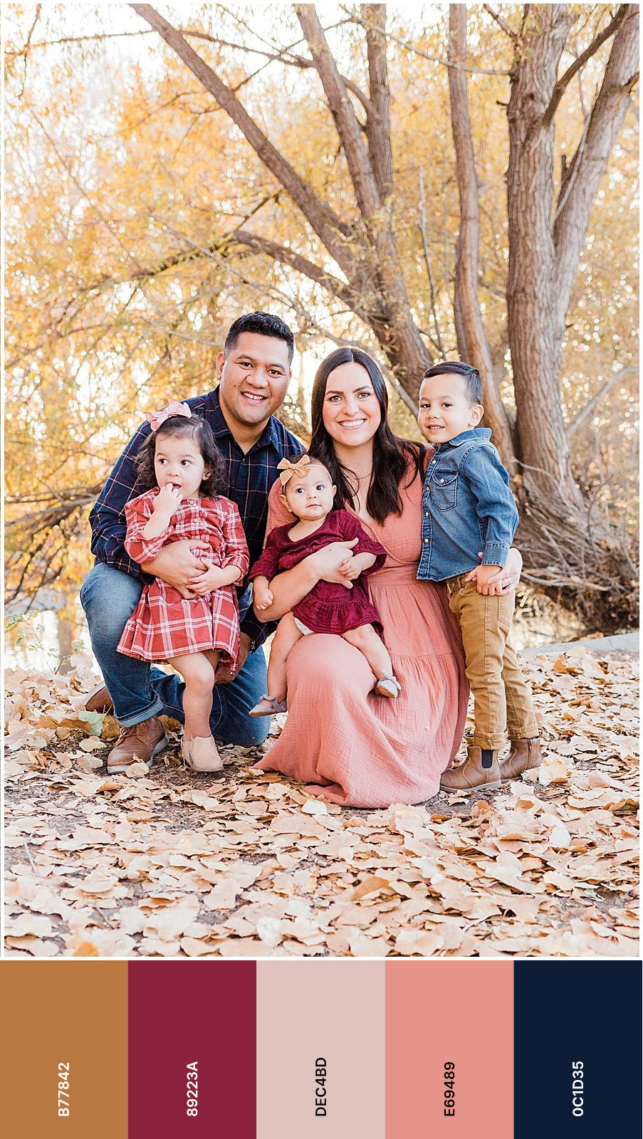 18 Family Photo Color Schemes to Nail the Photoshooting Session