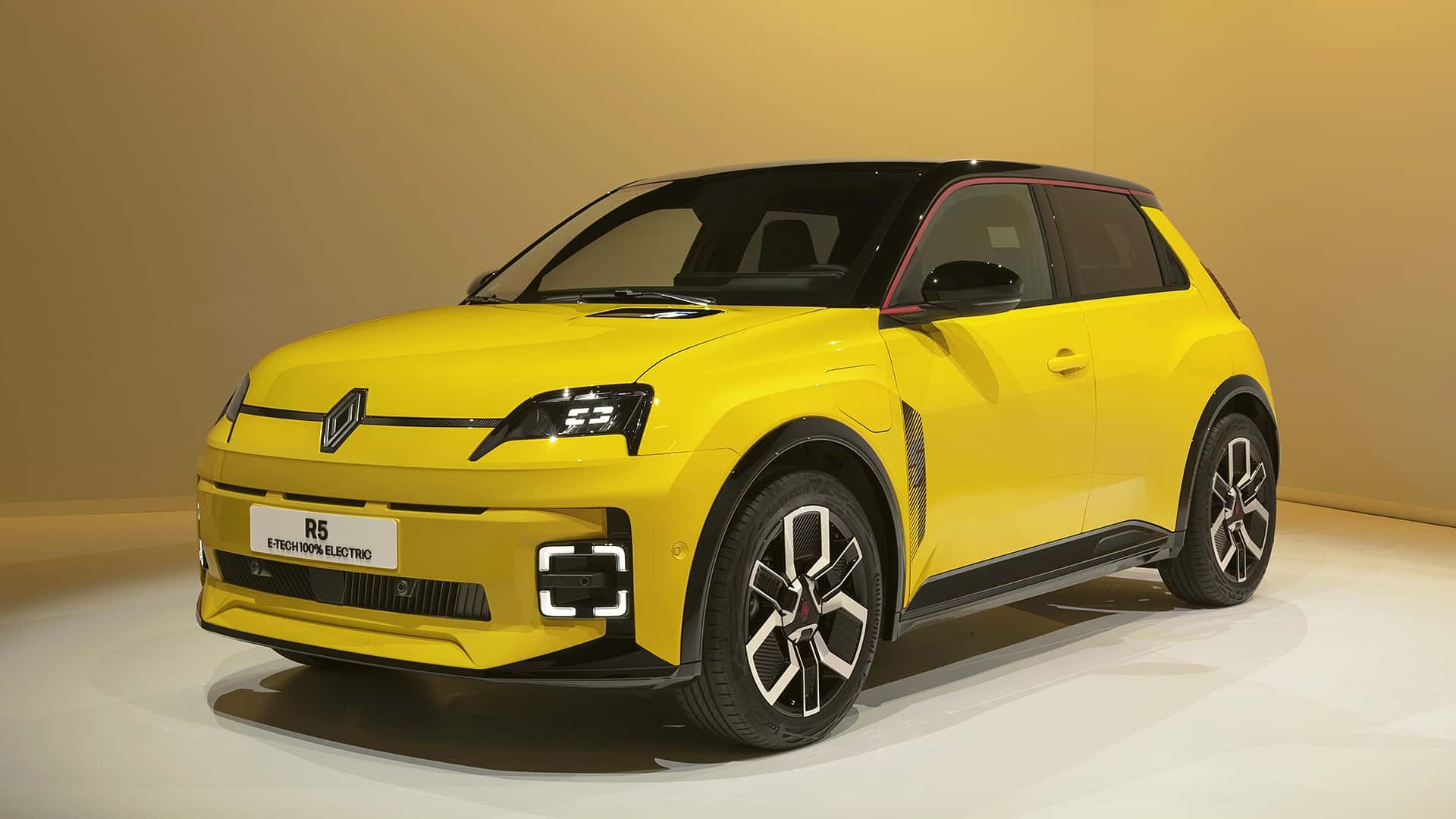 The New Renault 5 Proves Good Things Come In Small Packages