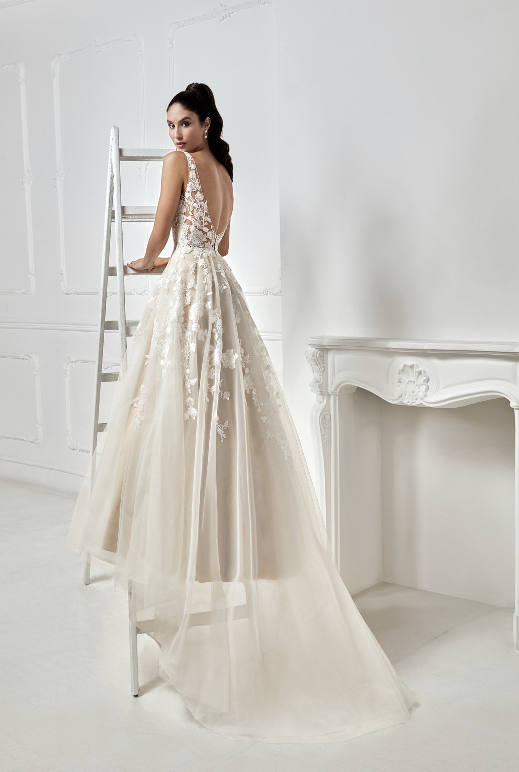 Cosmobella 8109 New Wedding Dress - Stillwhite