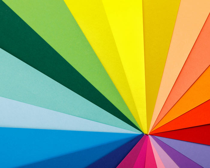&#39;Color Analysis&#39; Is The Hot New Trend In Fashion And Makeup. Here&#39;s How You Find Your Colors.