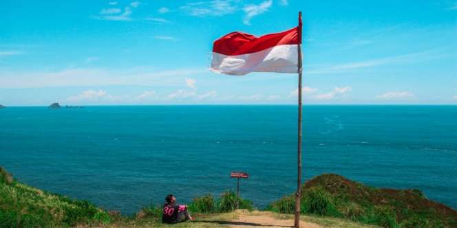 Lirik Lagu Berkibarlah Benderaku - Lagu Wajib Nasional| Diadona.id