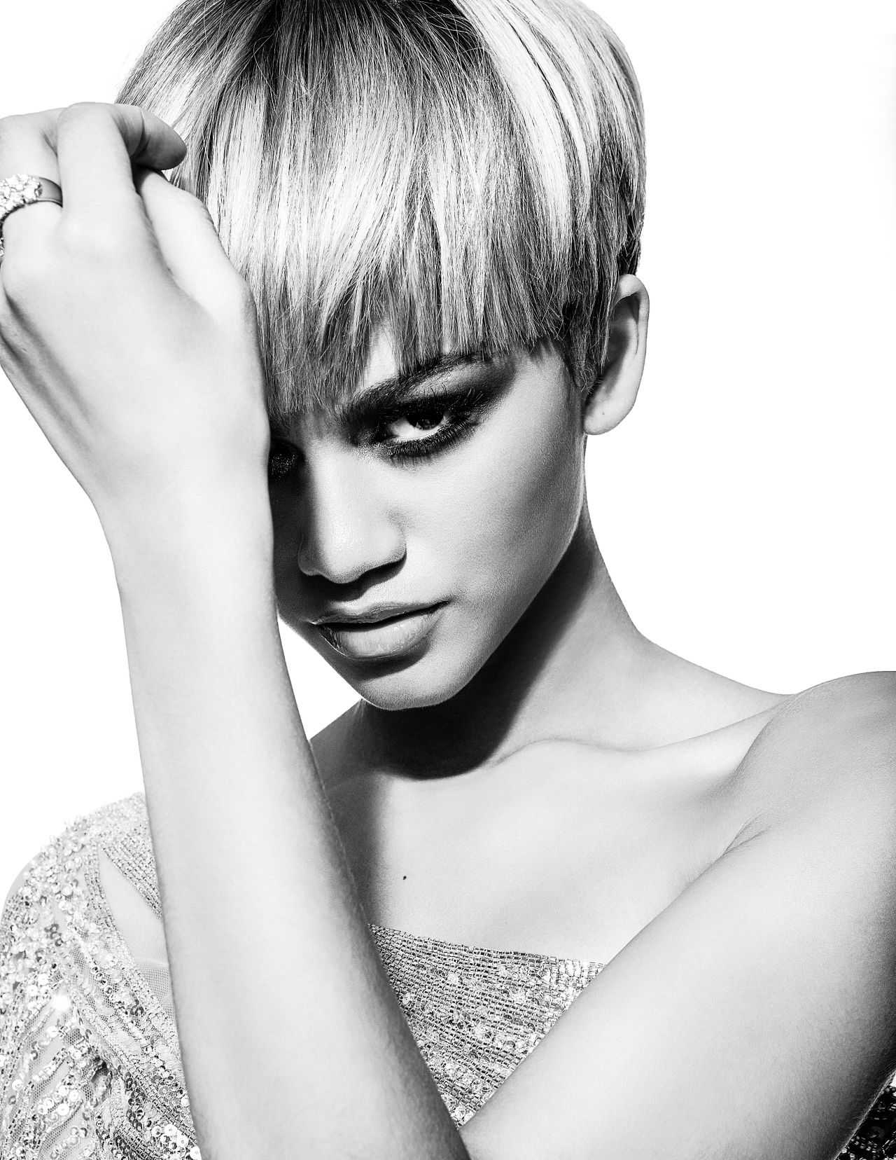 Zendaya Coleman - Photo Shoot For Kode Magazine January 2016 • CelebMafia