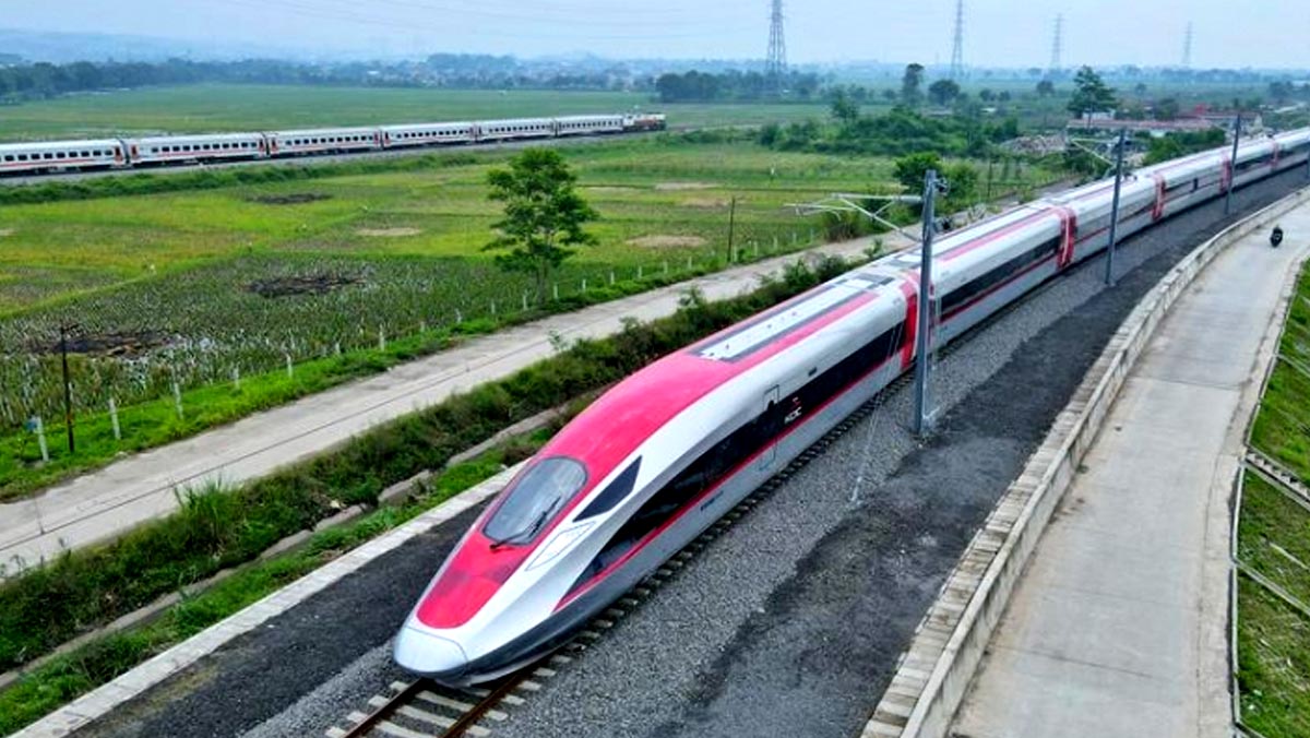 Harga Tiket Kereta Cepat Jakarta Bandung Rp 1, Diresmikan Agustus Mendatang