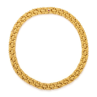 ROBERTO COIN, YELLOW GOLD NECKLACE Lot 50