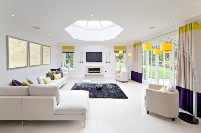 30 Naturally Lit Living Rooms with Skylights (PICTURES)