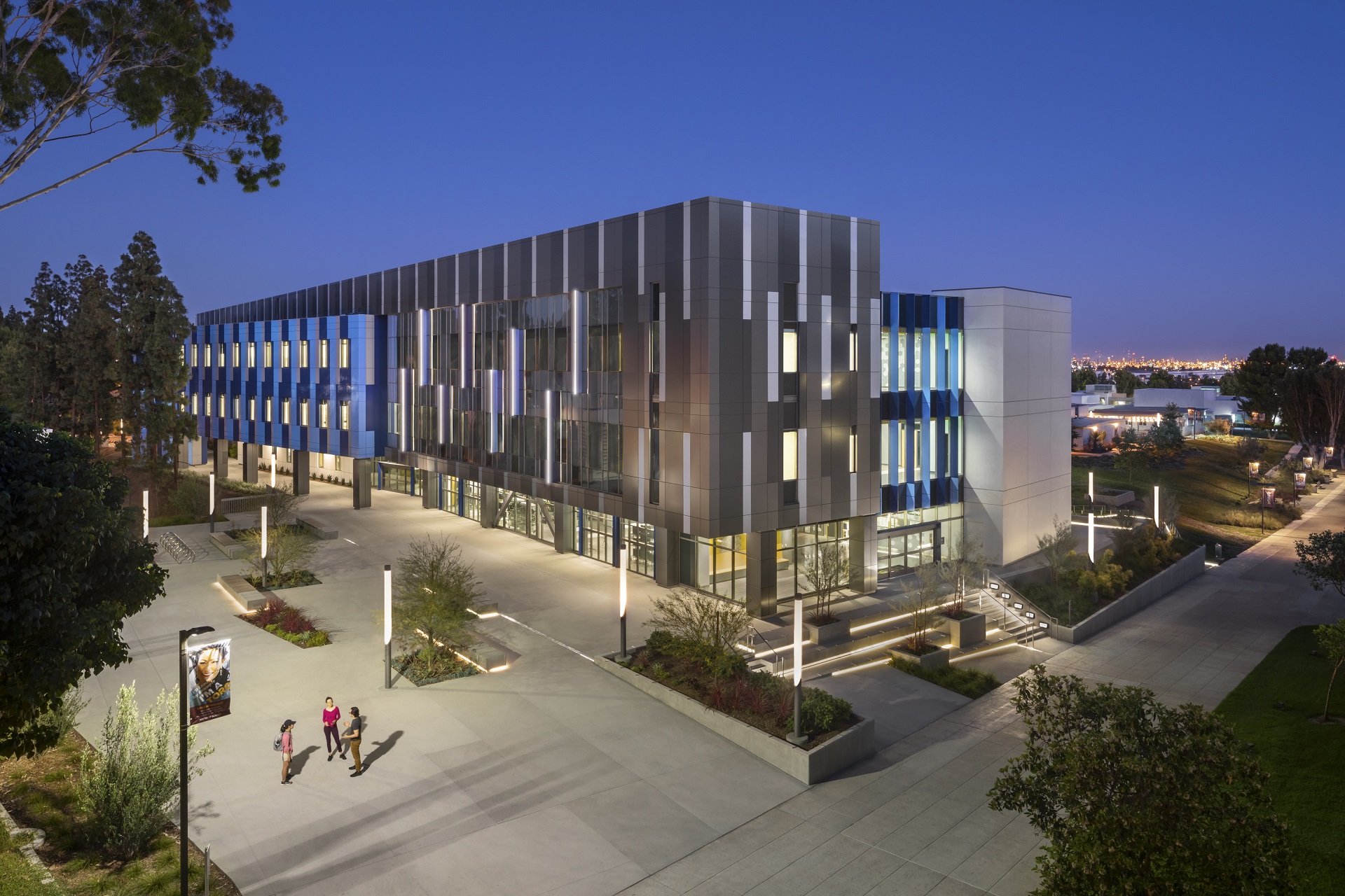 $71.5M Science & Innovation Building Completed At Cal State Dominguez Hills - DLIT