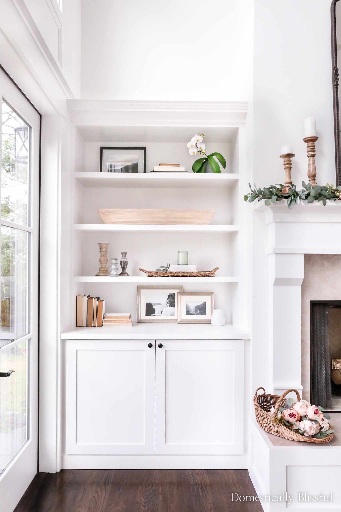 Living Room Built In Cabinets Decorating Ideas | Baci Living Room