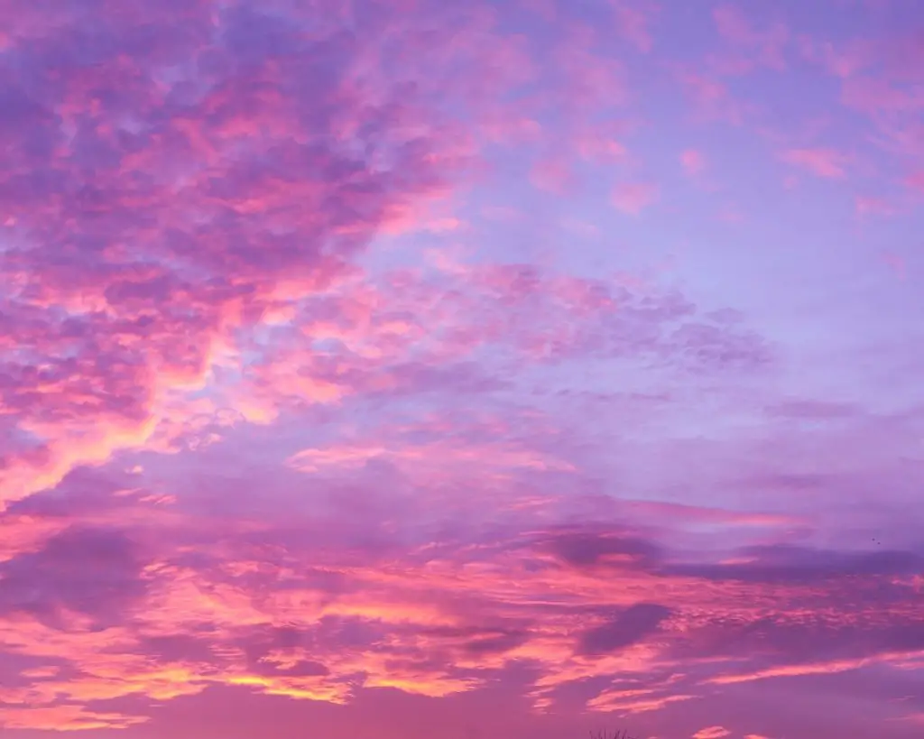 Why Does The Sky Sometimes Turn Purple
