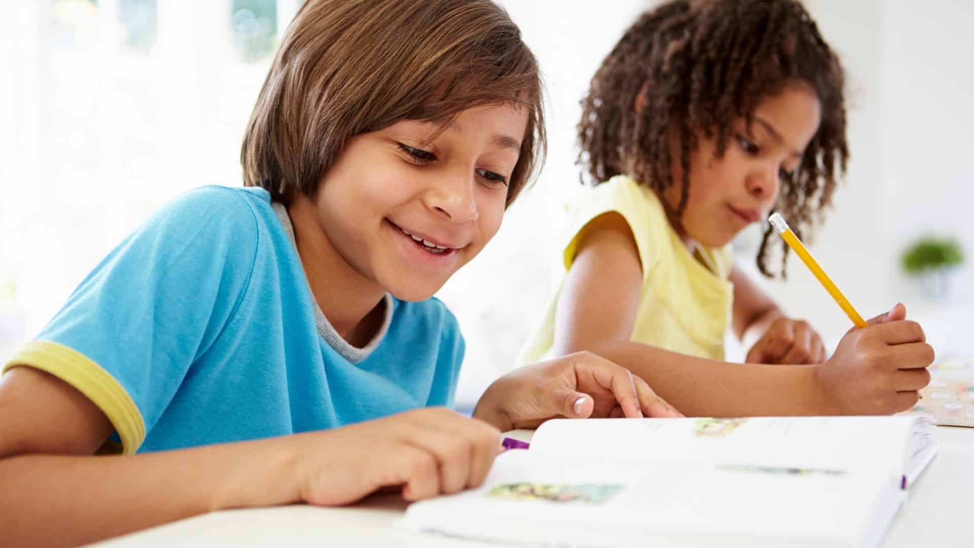 How Online Writing Programs Improve Writing Skills - Essentials in Writing
