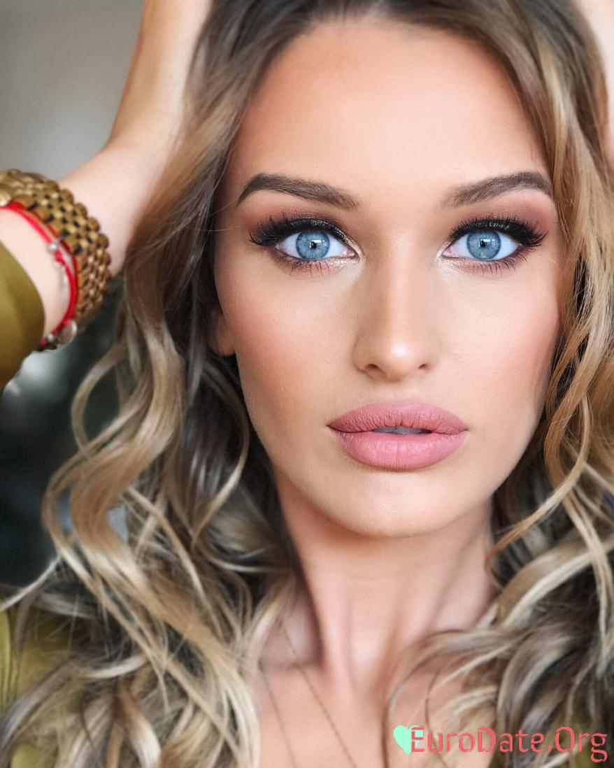 Charming Serbian Women: What Makes Them So Popular?