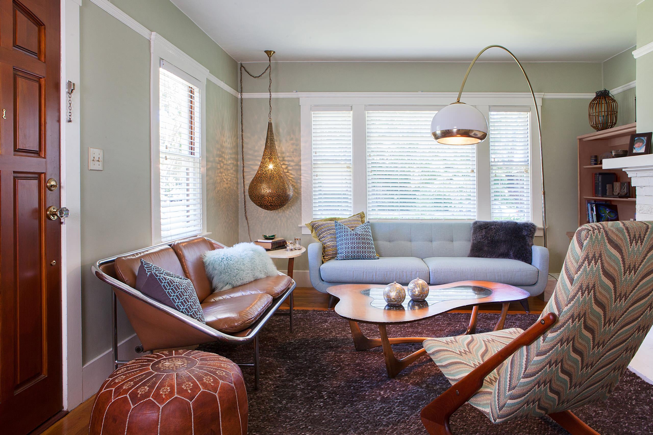 30 Vintage Living Room Ideas for a Nostalgic Retro Feel - Foter