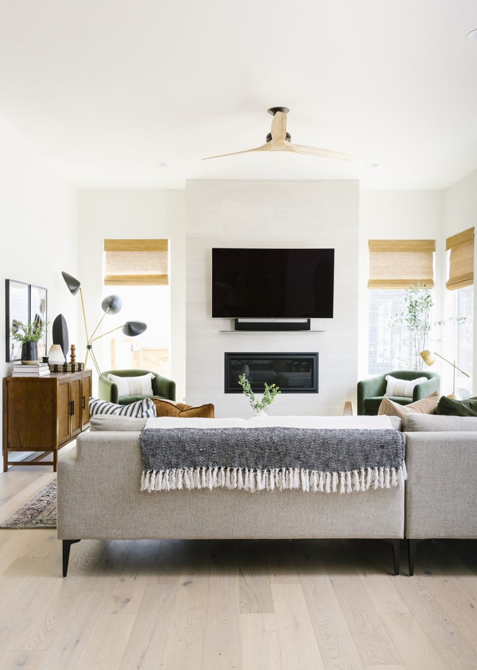 16 Designer Small Living Room Ideas With TV | Havenly Blog | Havenly Interior Design Blog