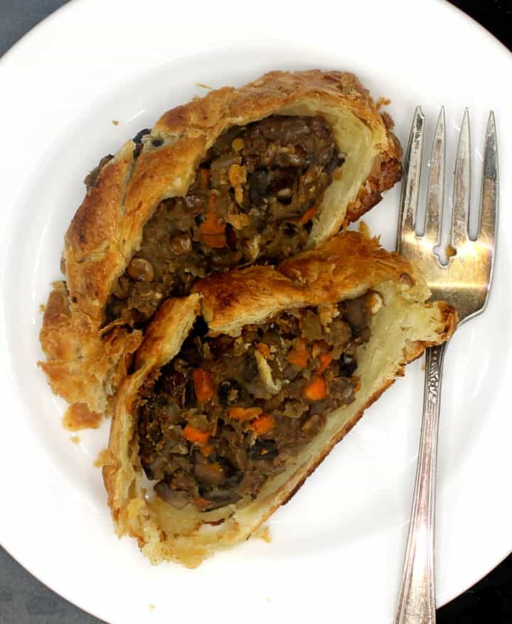 Vegan Wellington with Mushrooms and Lentils