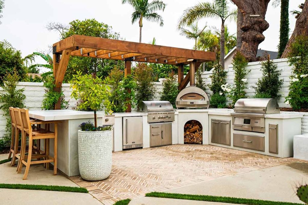 Luxury Outdoor Kitchen - 10 Outdoor Kitchen Ideas To Explore