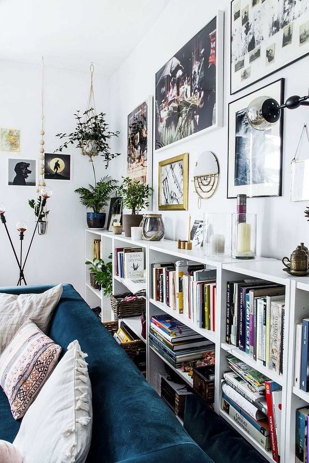 49 Brilliant Living Room Wall Gallery Design Ideas