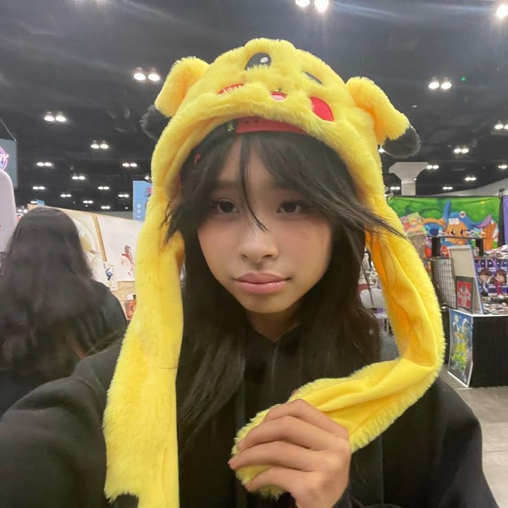 Princess Amelia In 2023 | Pretty Asian, Amelia, Princess