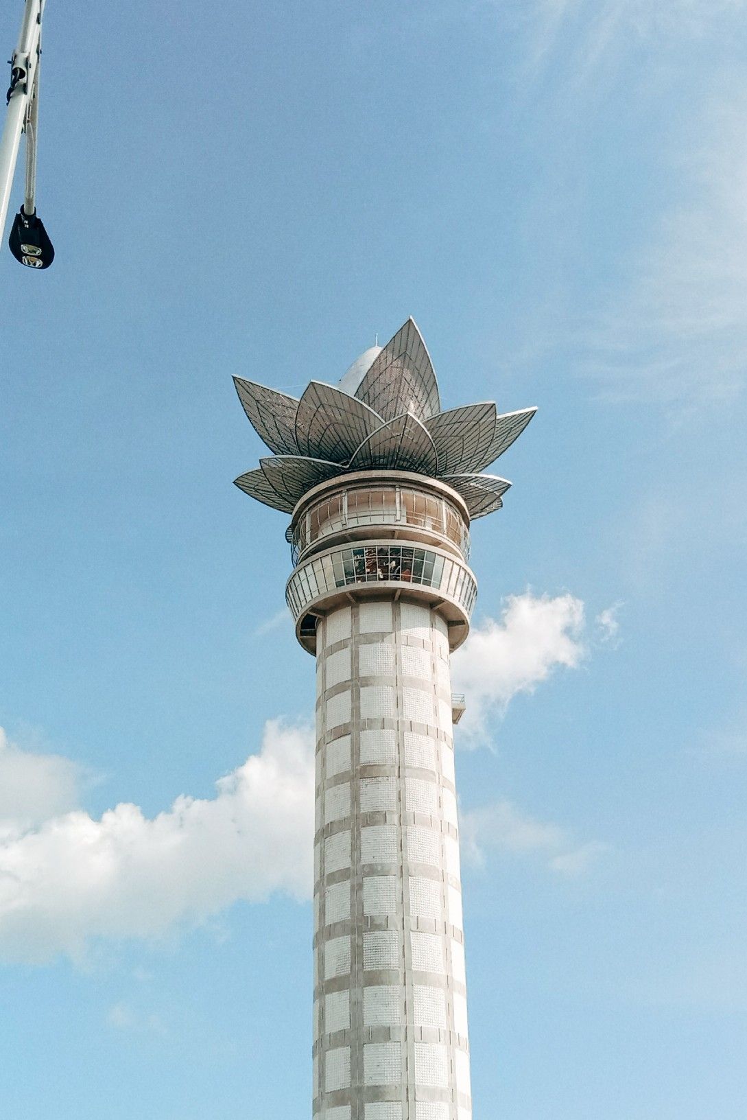 Menara Teratai | Menara, Ekspresionisme Abstrak, Fotografi Kota