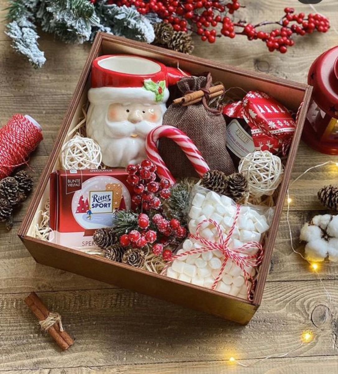 75+ Gorgeous DIY Christmas Gift Basket Ideas For Women - How Can This