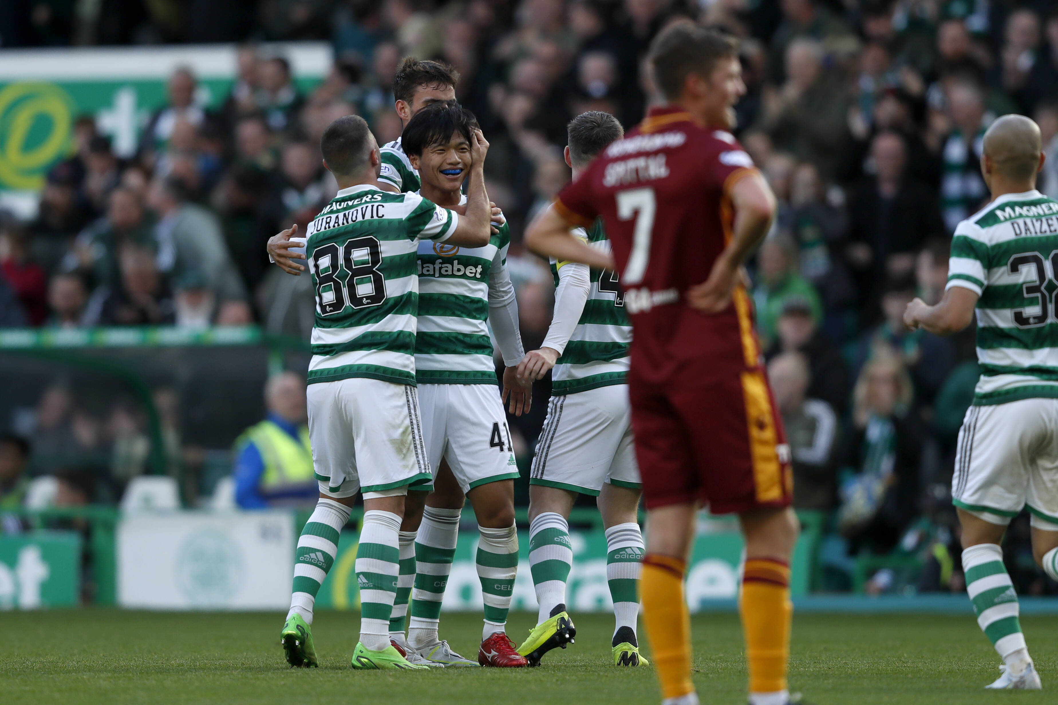 Video: Stunning strike from Reo Hatate restores Celtic lead