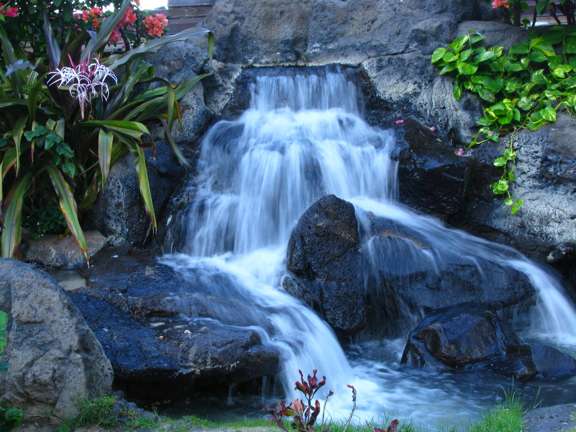 Oahu Waterfalls | Beautiful Waterfalls In Oahu, Hawaii | ILoveHawaii