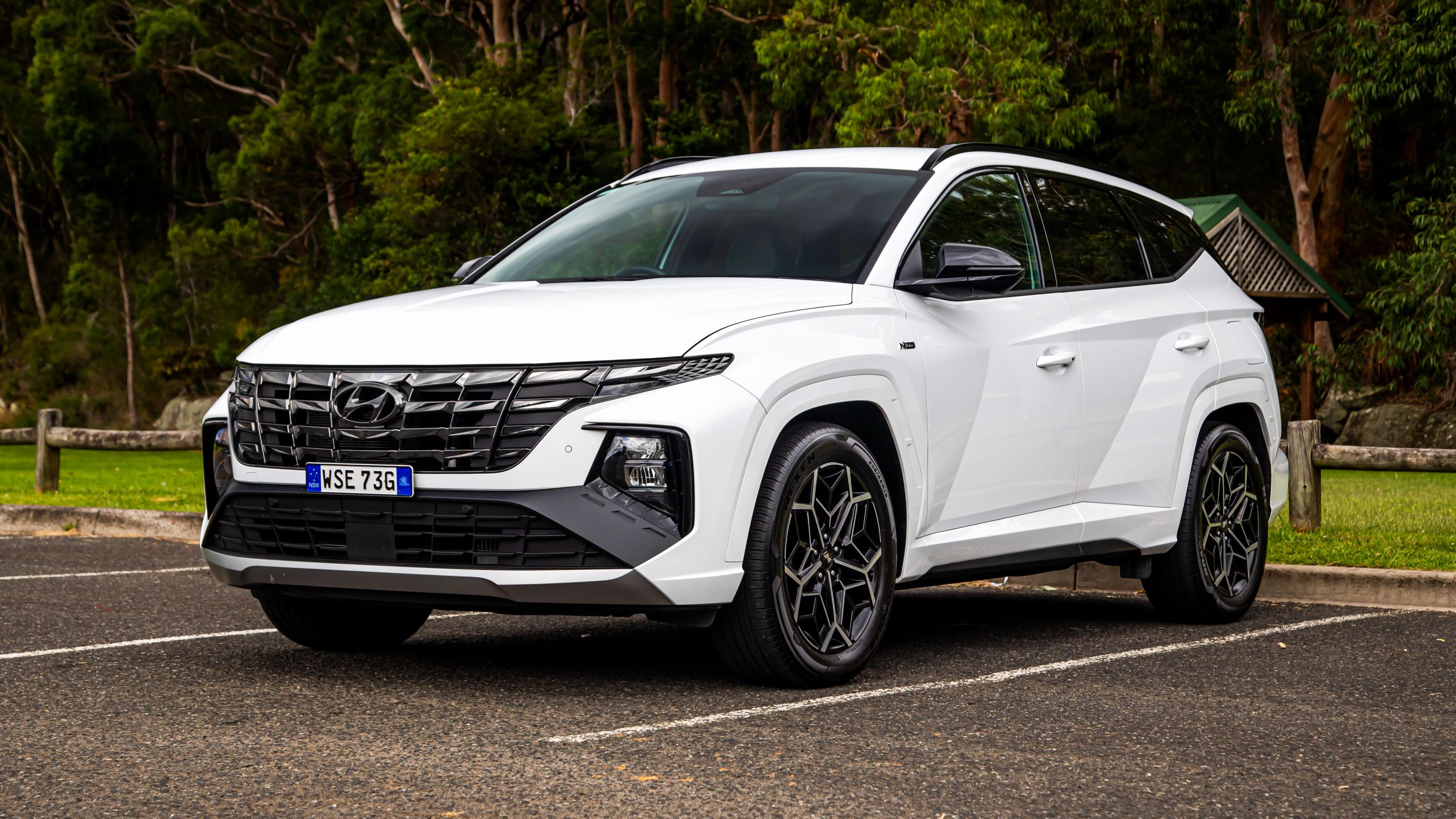 Hyundai Tucson Vs Mitsubishi Outlander Comparison| CarExpert