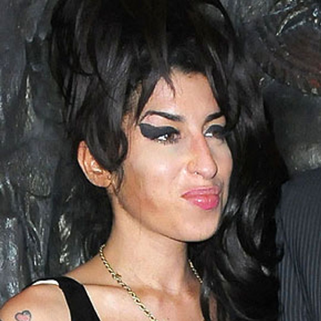 Amy Winehouse&#39;s Instagram, Twitter & Facebook On IDCrawl