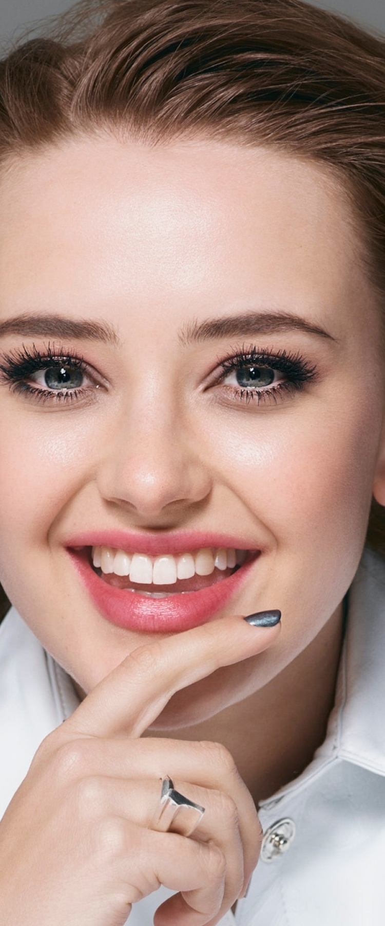 750x1800 Katherine Langford Smile 2020 750x1800 Resolution Wallpaper, HD Celebrities 4K ...