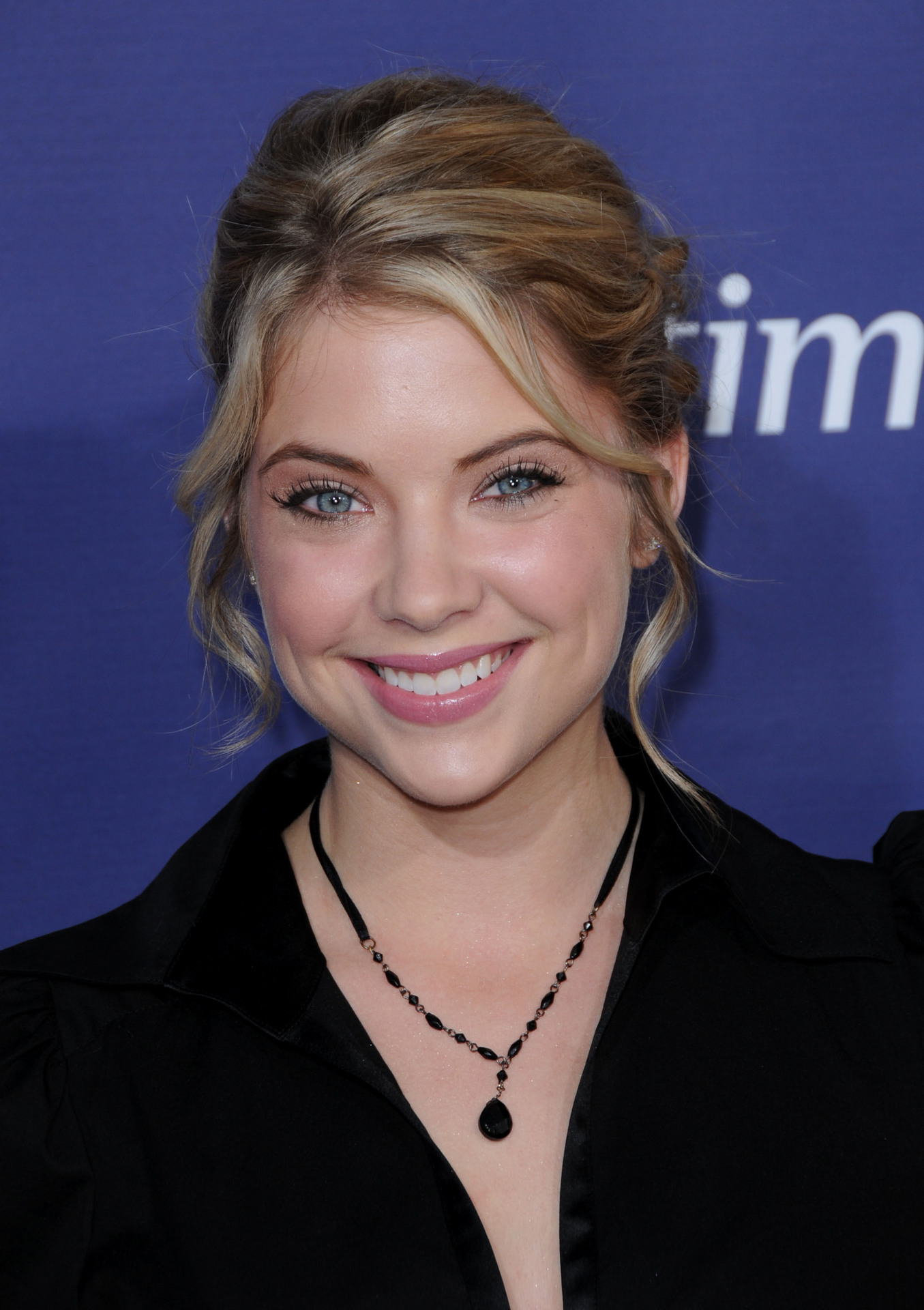 Ashley - Ashley Benson Photo (1071058) - Fanpop