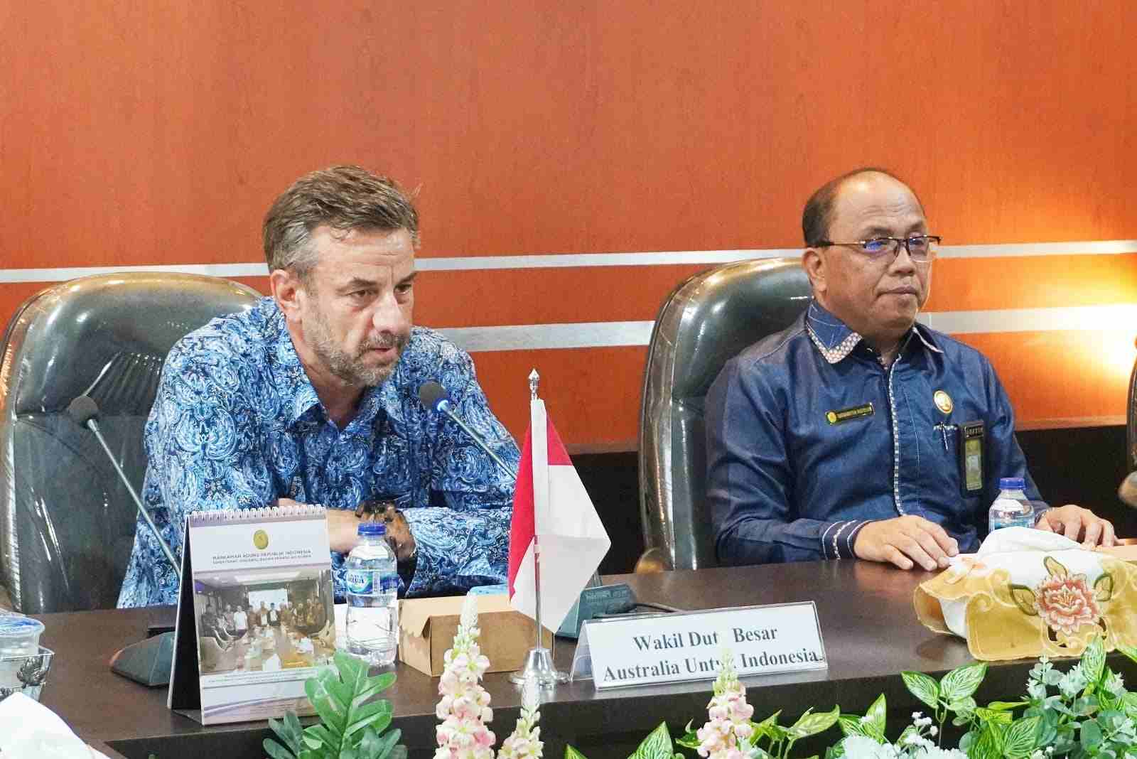 Kekerasan Meningkat, Wakil Duta Besar Australia Temui MS Aceh - Komparatif.ID
