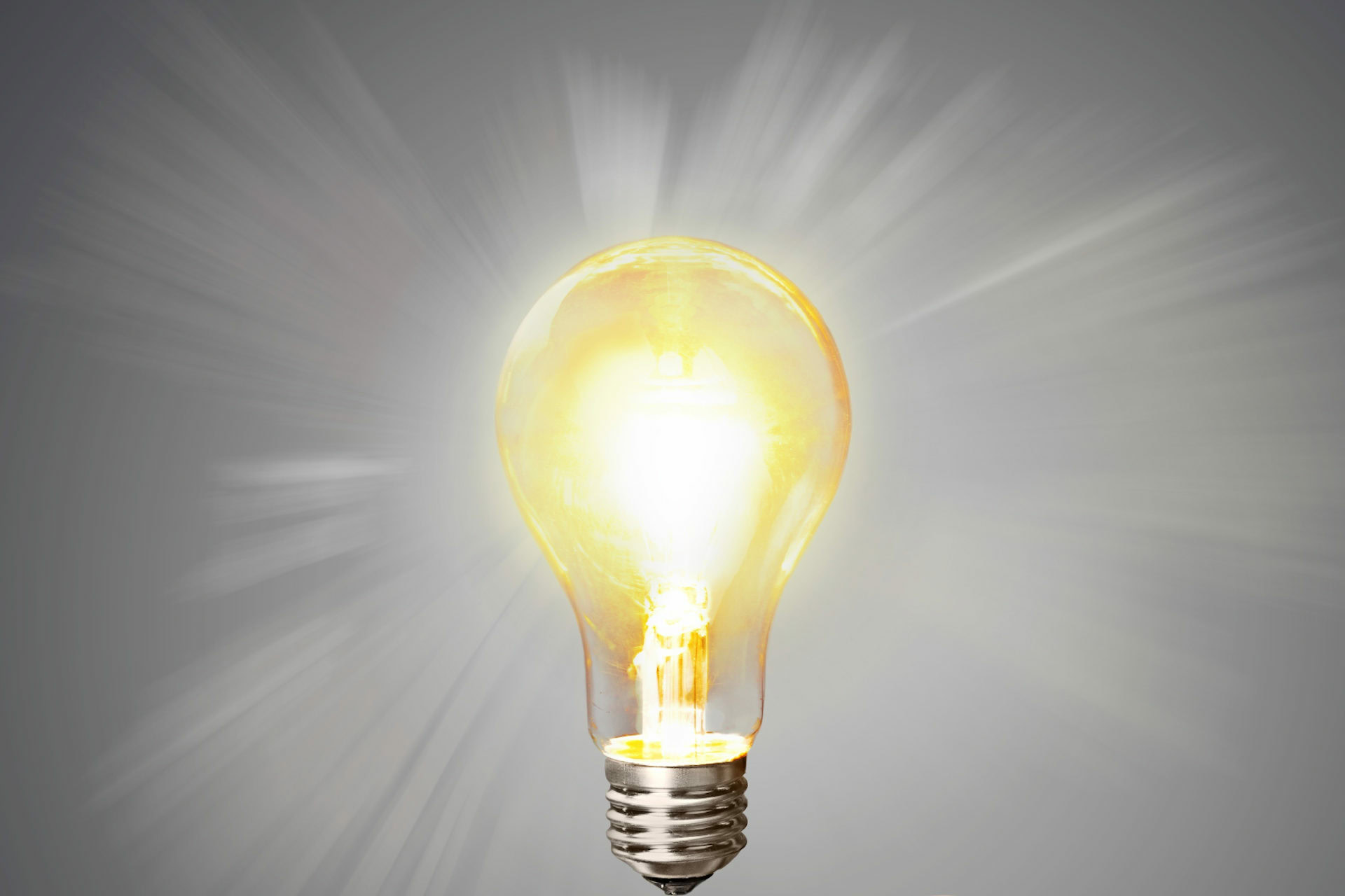 Bright White Meets Daylight: What Sets The Bulbs Apart? - LampHQ
