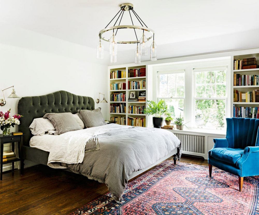 The Trick To Mixing Modern and Traditional Furniture - Laurel Home