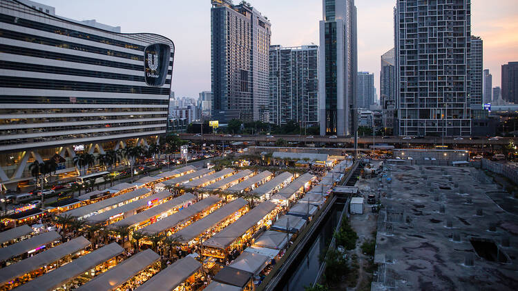 Jodd Fairs| Things To Do In Huai Khwang, Bangkok