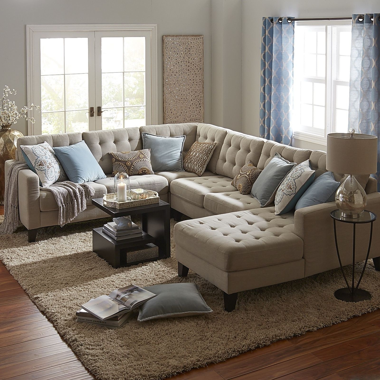 7 Stunning Living Rooms with Sectional Sofas: Ideas! – HOMYSTYLE