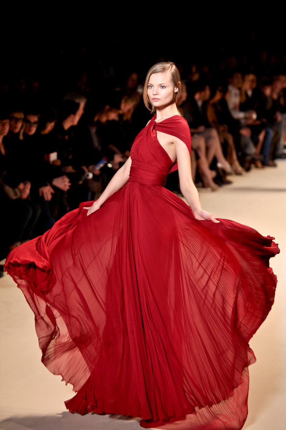 What Is A Fashion Week: 3 Facts About Fashion Weeks| Fashions Funz Fashion Weeks Are A Topic...
