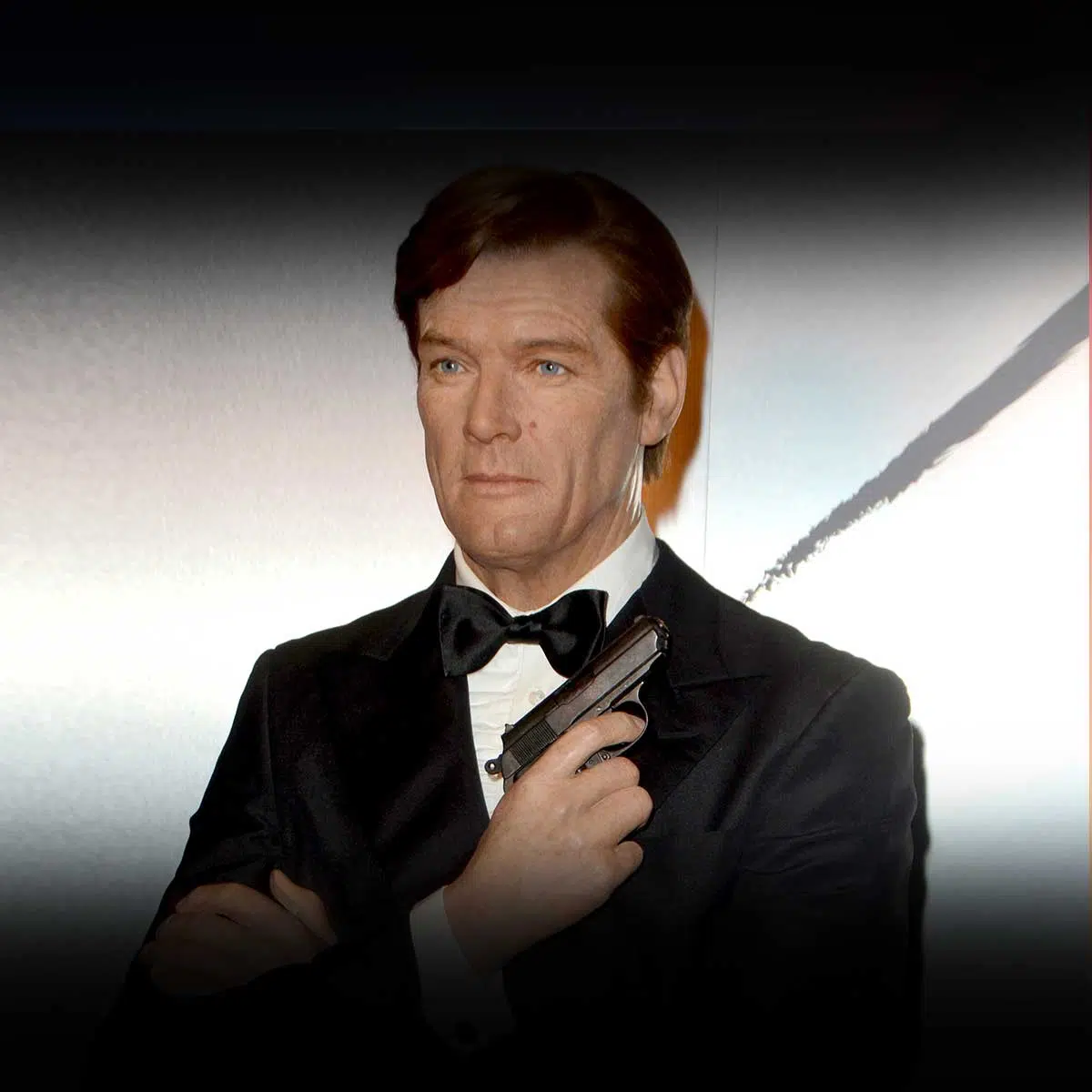Roger Moore - Age, Bio, Birthday, Family, Net Worth | National Today