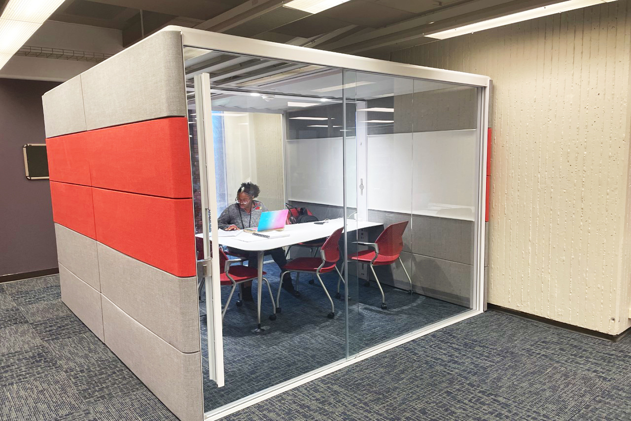 Milner’s Fifth Floor Refreshed With New Study Pods - News - Illinois State