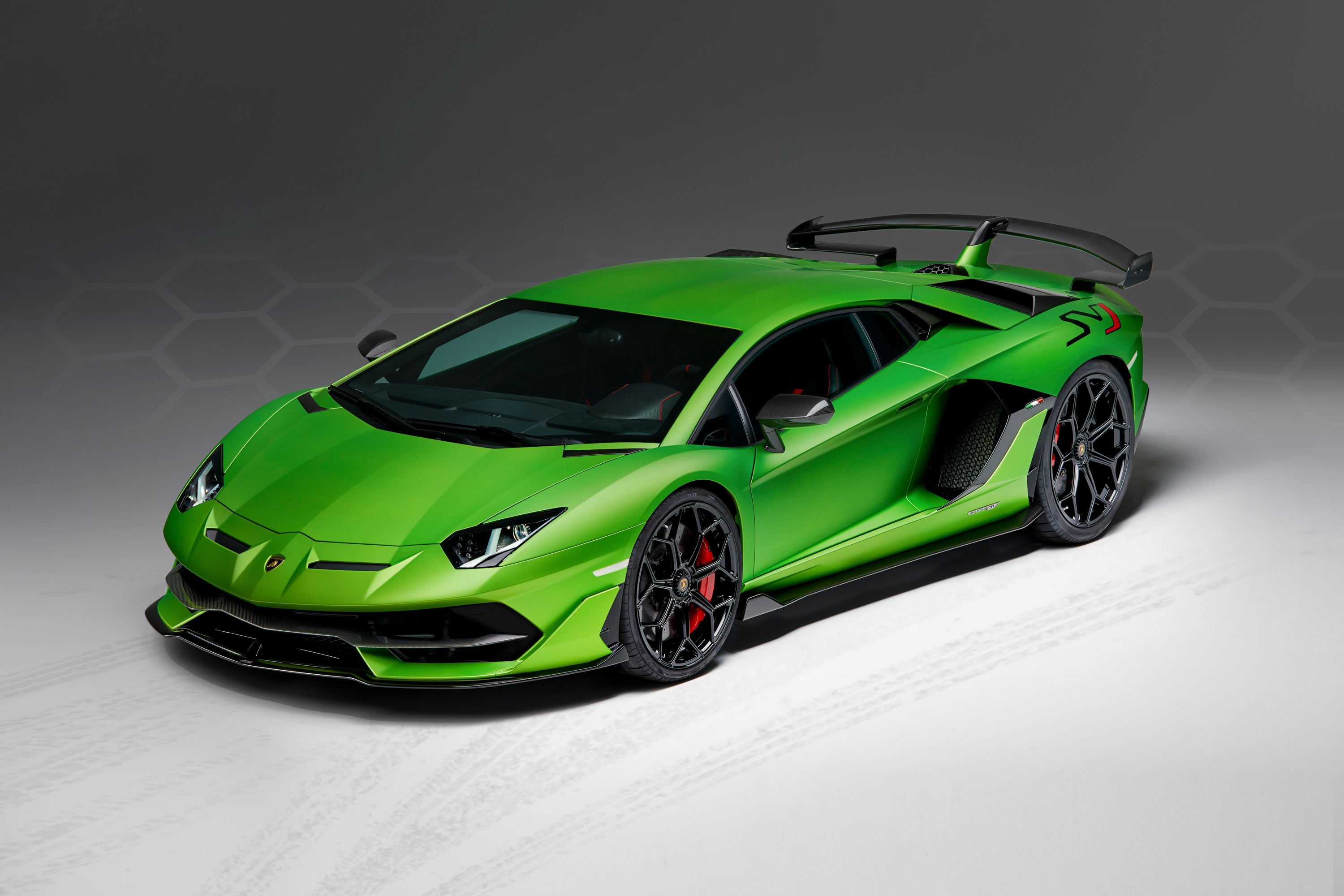 2019 Lamborghini Aventador Performante | Top Speed