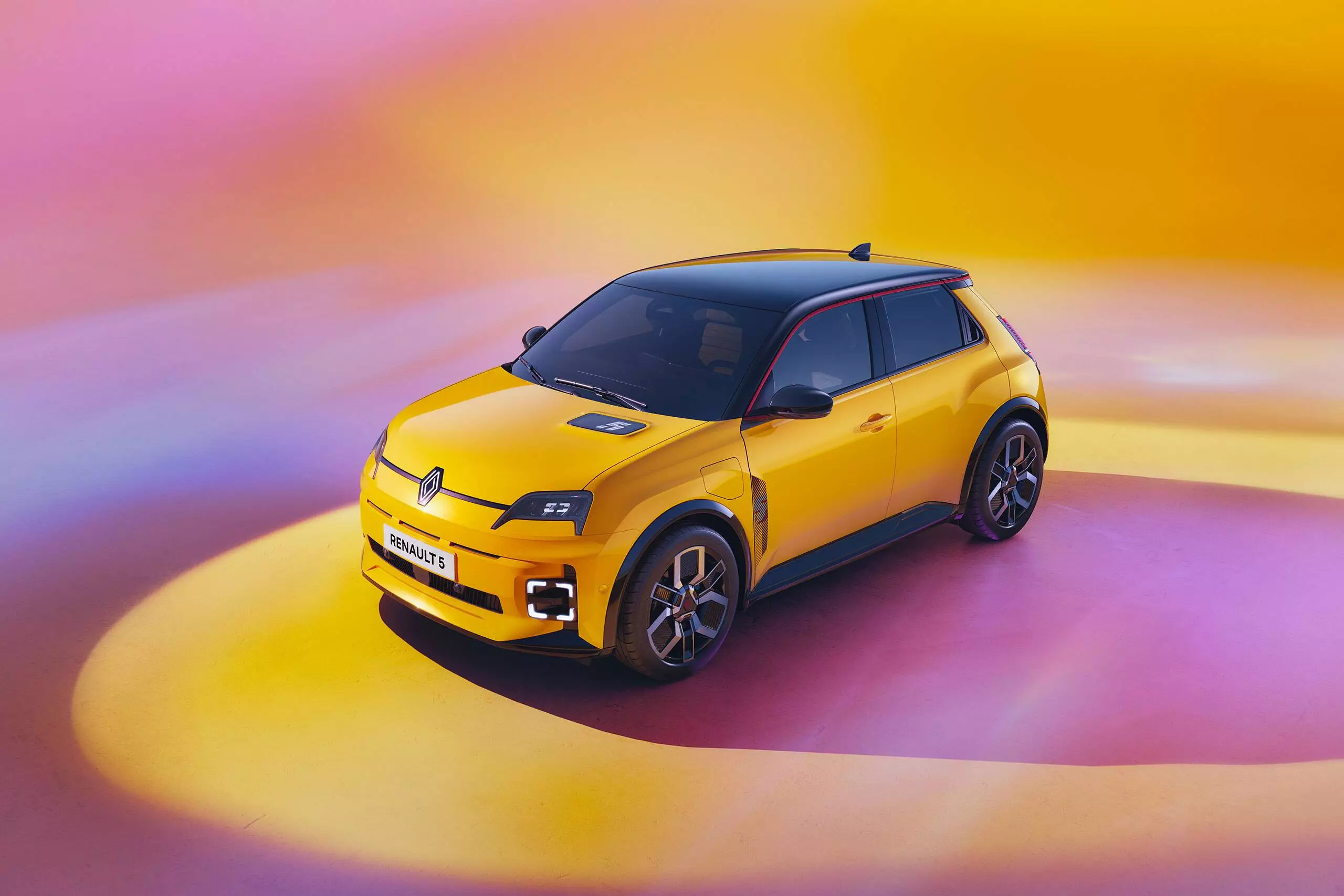 Renault 5 E-Tech Electric Iconic Cinq| Renault Private Lease