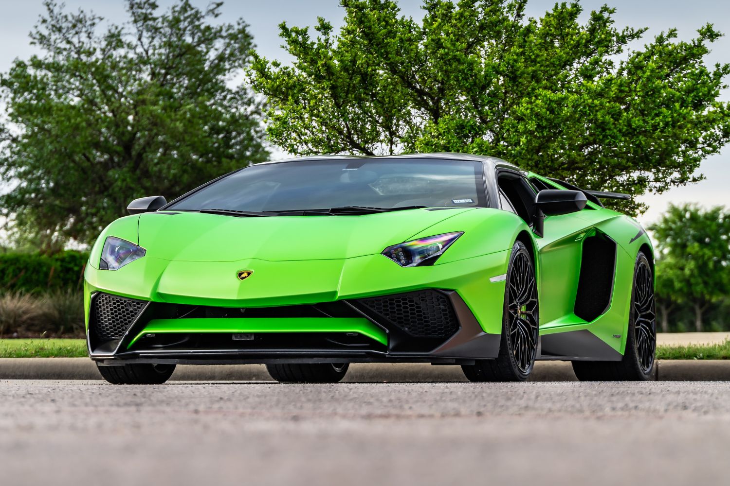 How Much Does A Lamborghini Cost 2024 - Rhody Cherilyn