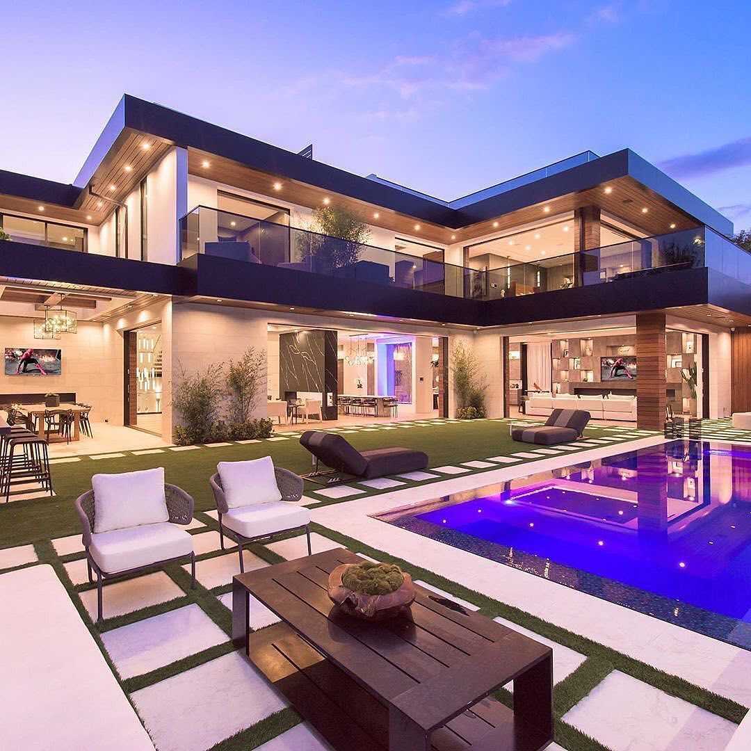 Best Luxury Lifestyle Photos - Expensive Life Style of Riches